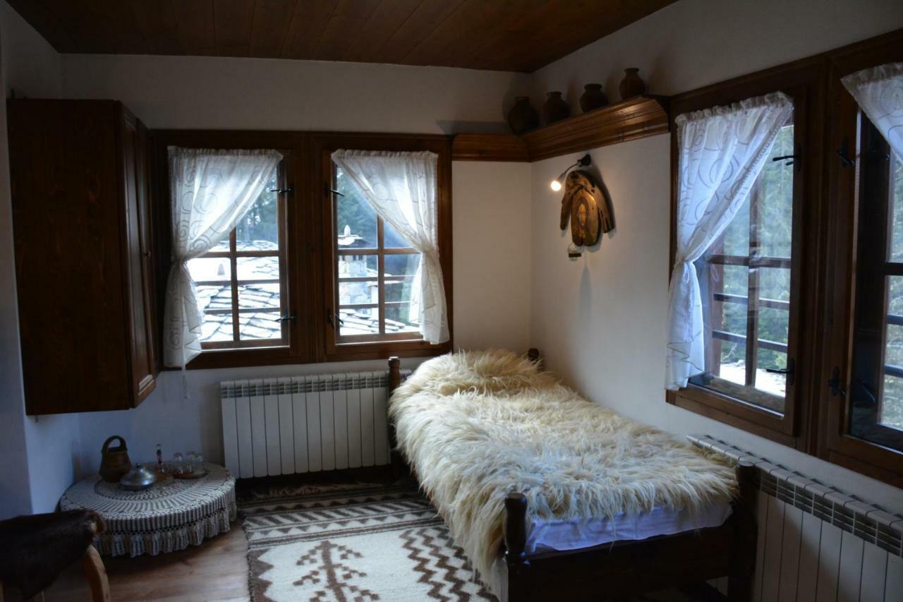 Къща За Гости Гайтана Shiroka Luka  Exterior photo